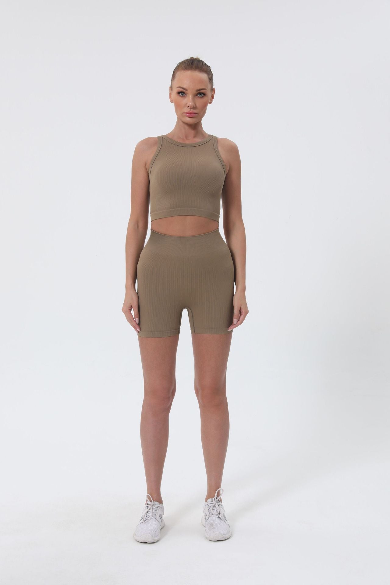 Medium support cropped vest