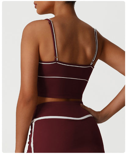 Contrast trim sports bra
