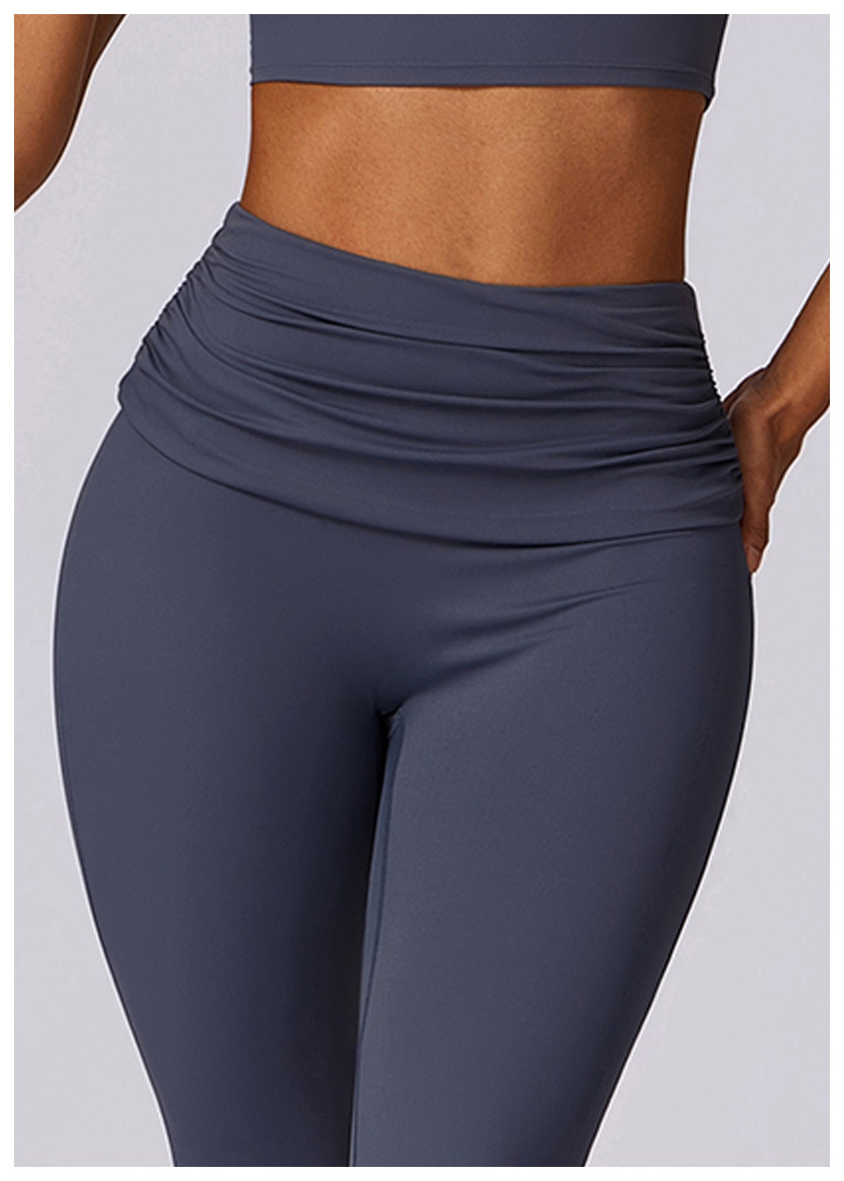 Gathered waist Trousers