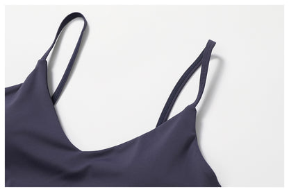 Seamless sports bra