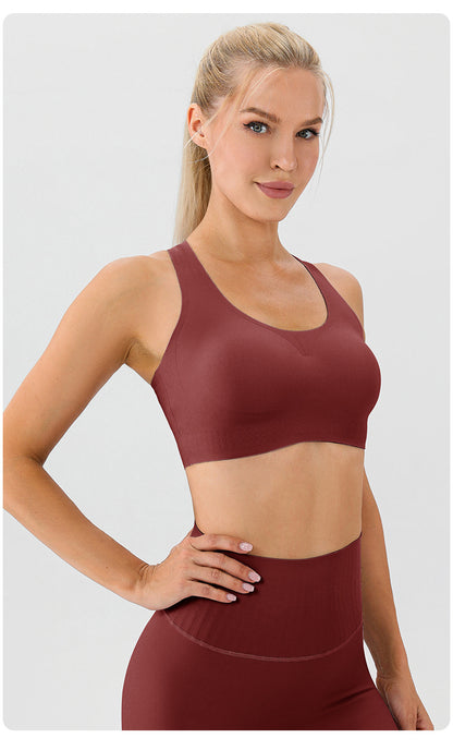 Seamless high support sports bra