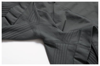 Seamless fitness hot pants