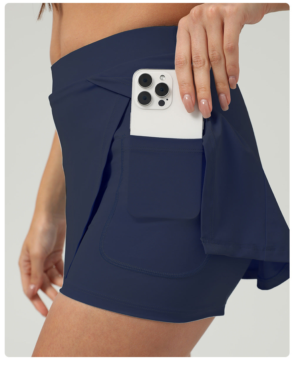 Side slit tennis skirt with pocket