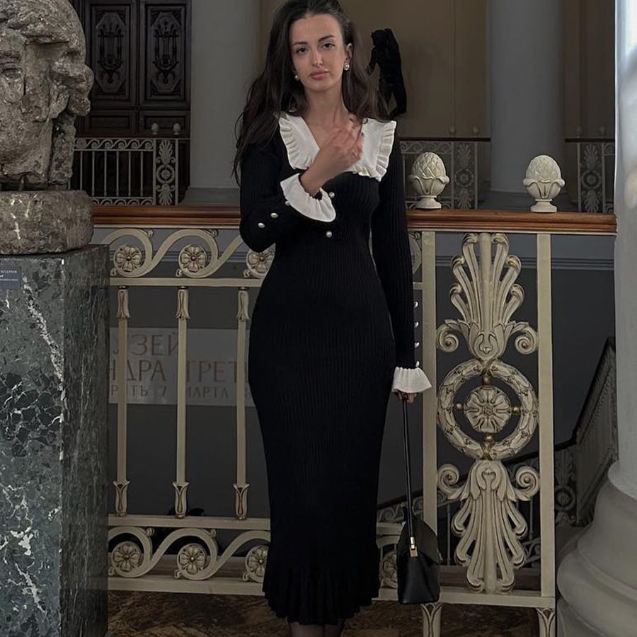 Knitted collared Dress