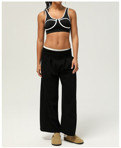 Contrast trim sports bra