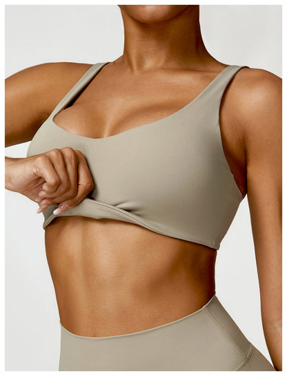 Quick dry seamless sports bra
