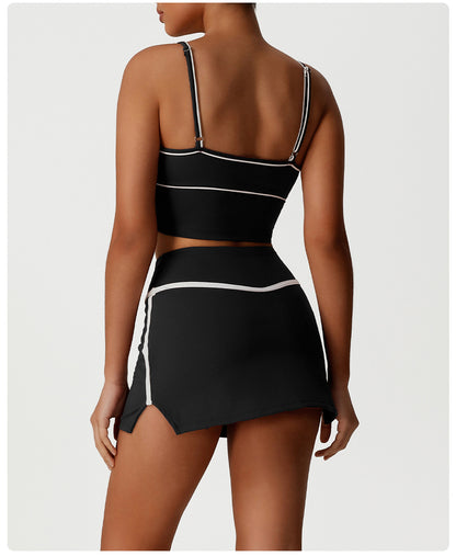 Contrast trim sports bra