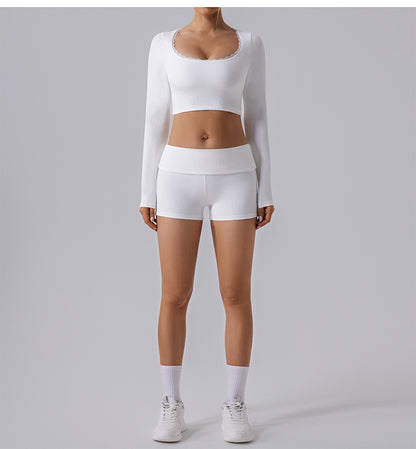 Lace trim full sleeve cropped top