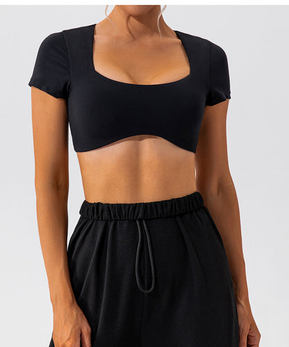 Short sleeve crop top