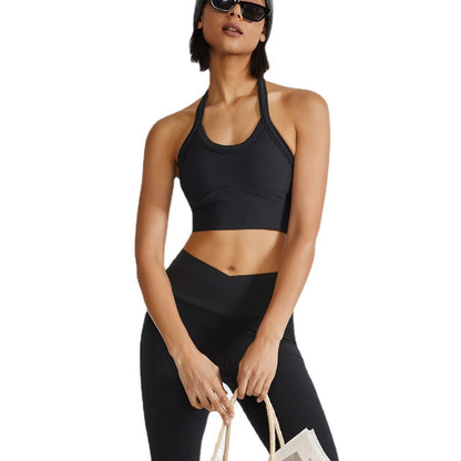 Halter neck sports bra