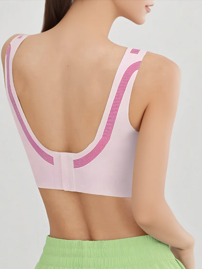 Seamless sports bra