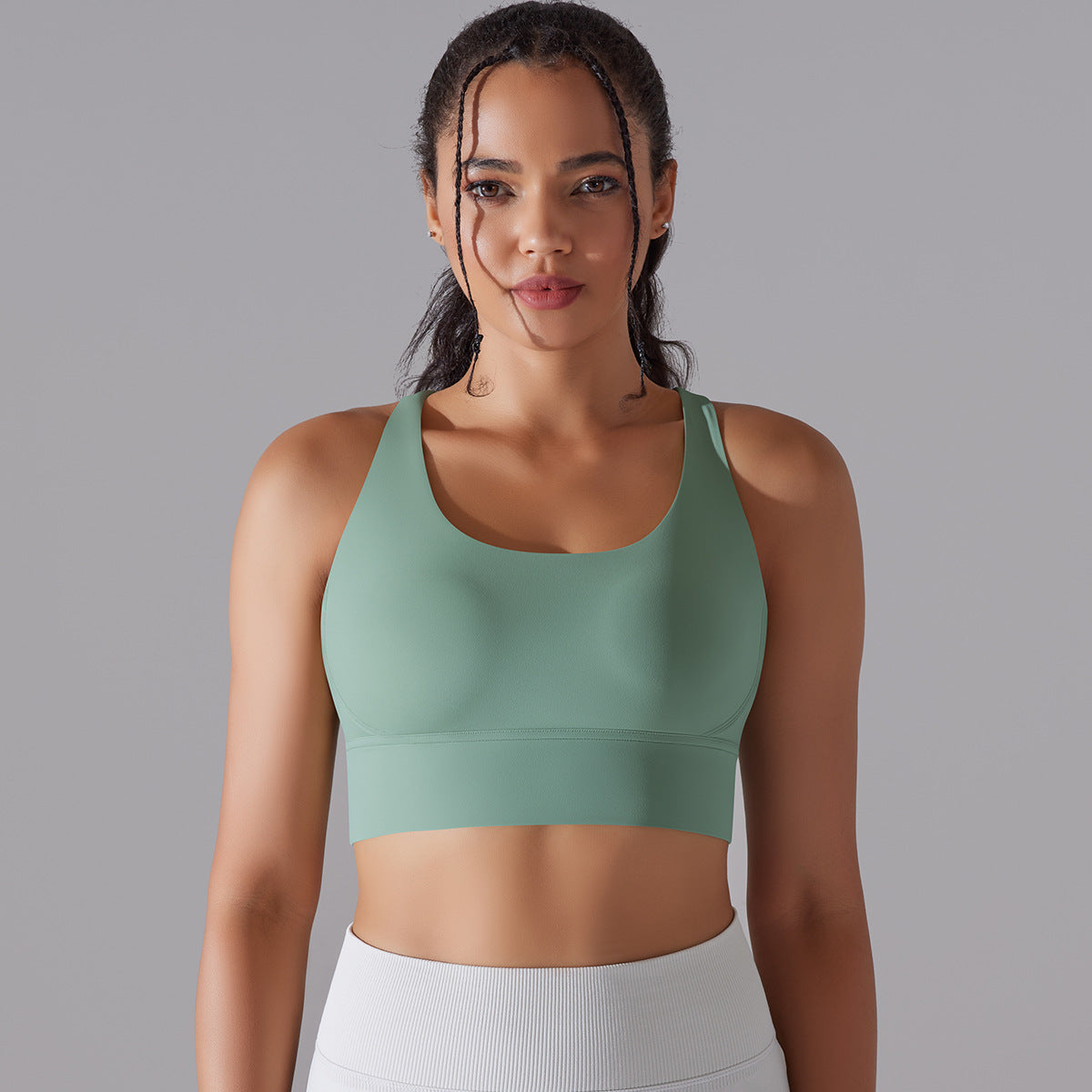 Seamless cross back sports bra