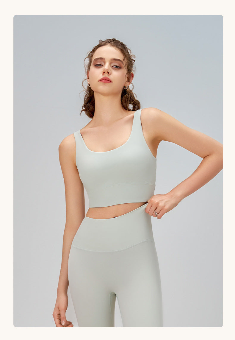 Seamless sports bra