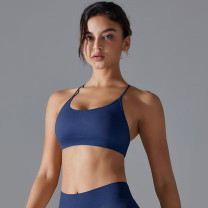 Seamless cross back sports bra