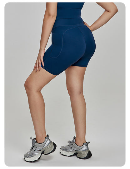 Cycling shorts with pockets