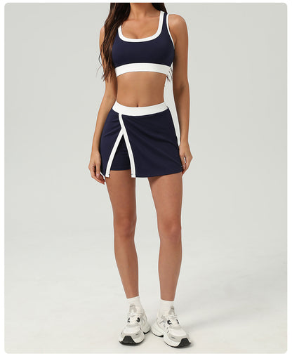 Contrast detail sports bra