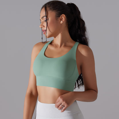 Seamless cross back sports bra