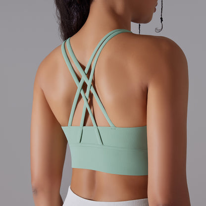 Seamless cross back sports bra