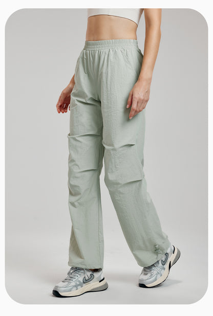 Straight leg  trousers with pockets