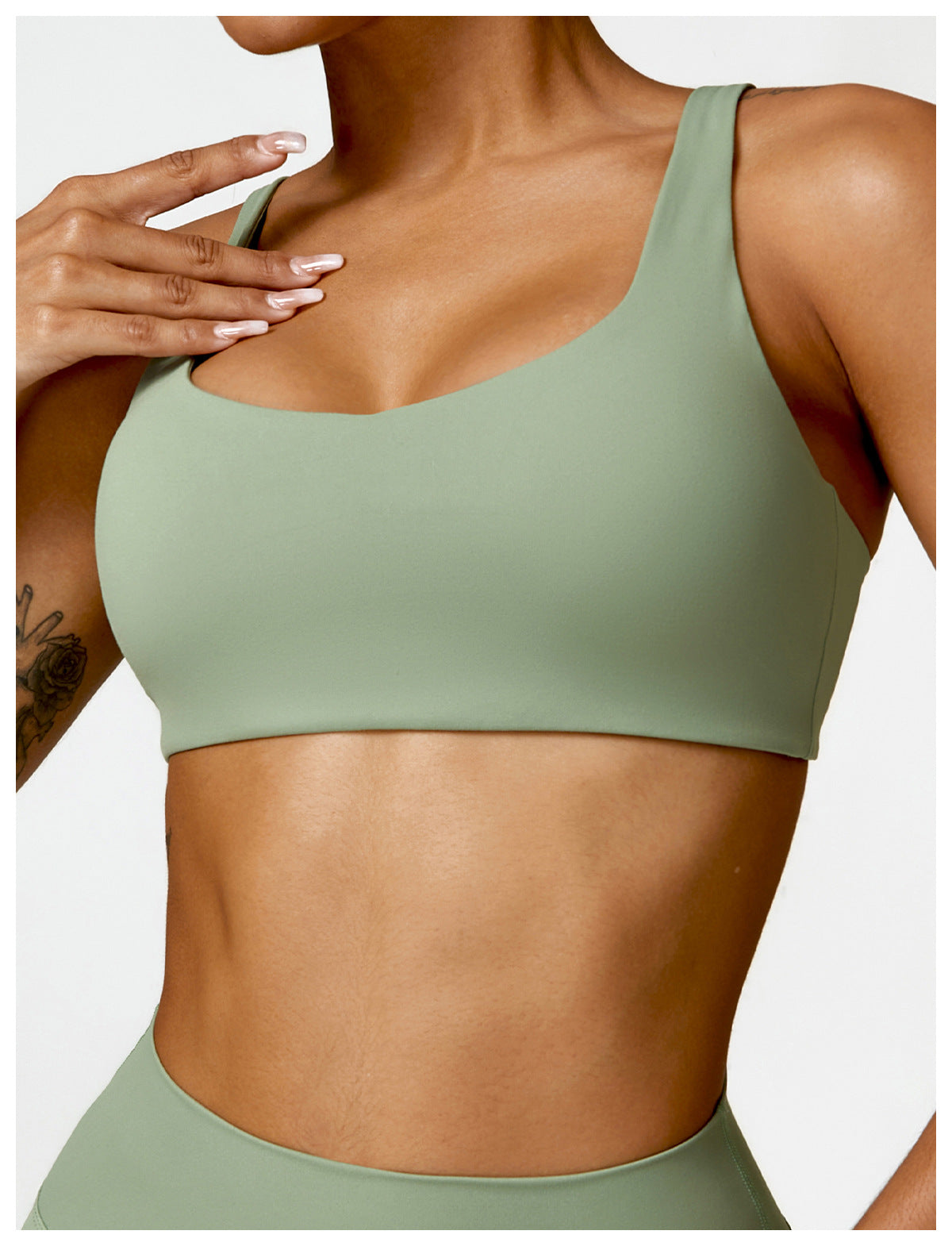 Quick dry seamless sports bra