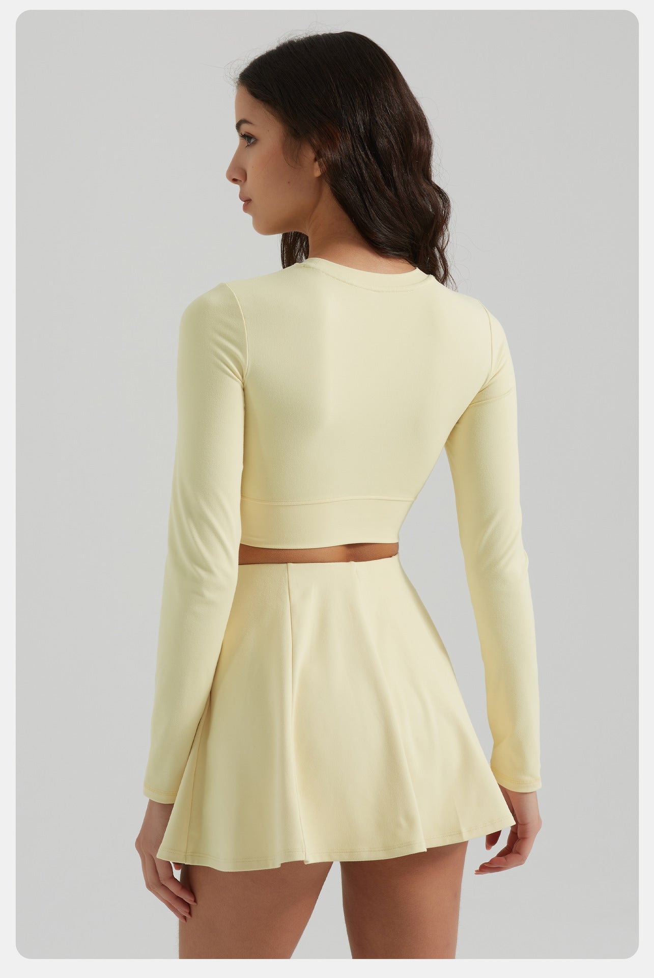 Full sleeve cropped top