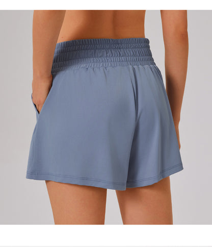 Quick dry running shorts with pockets