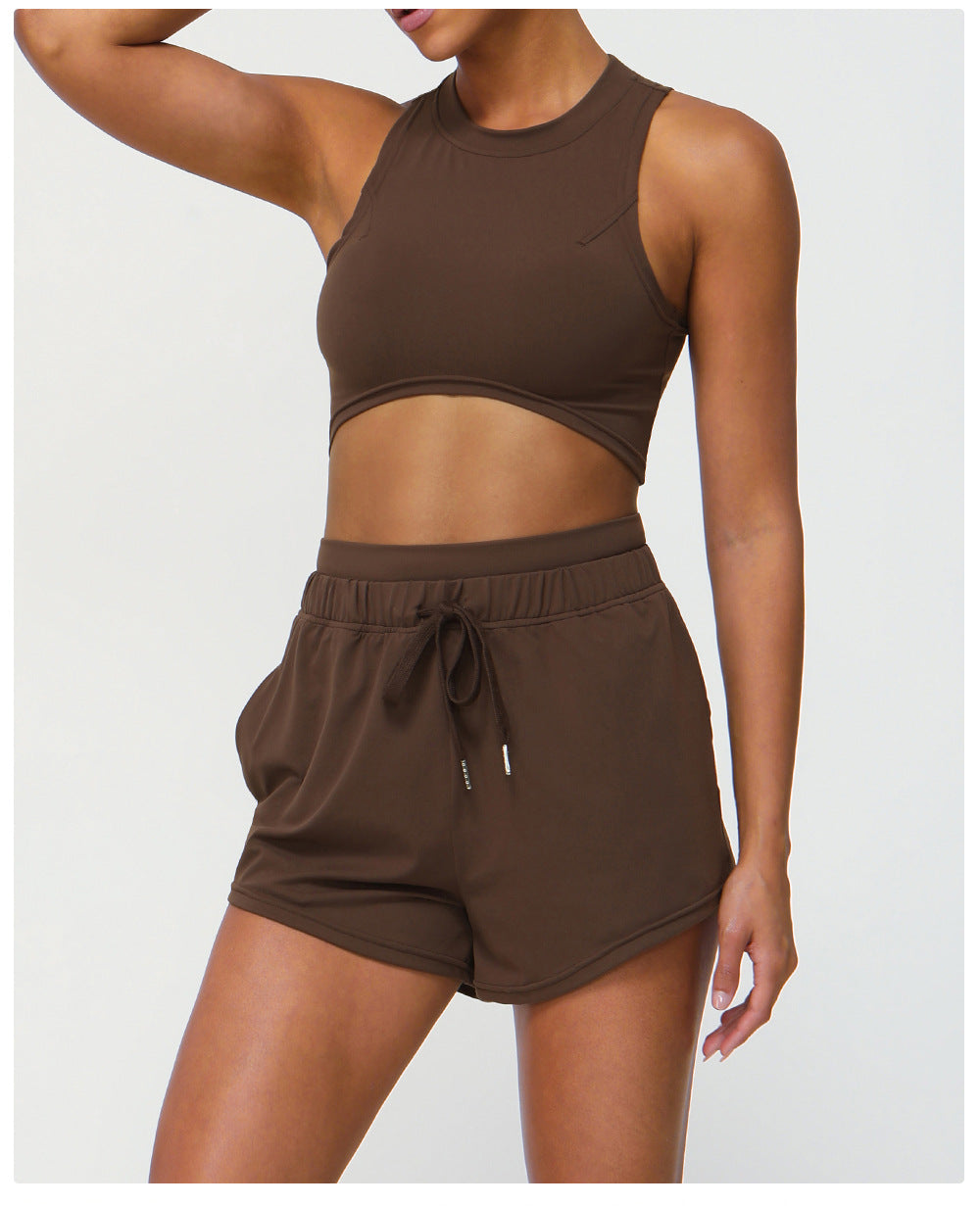 Running shorts with pockets