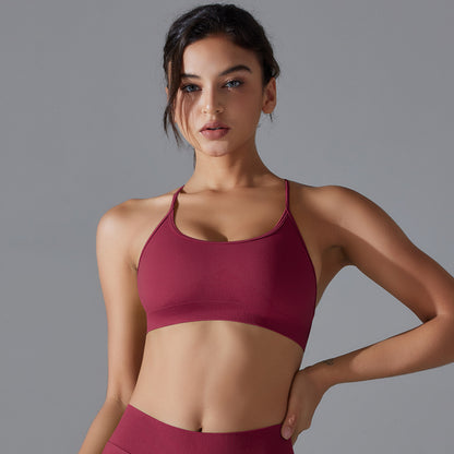 Seamless cross back sports bra