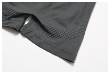 Seamless fitness hot pants
