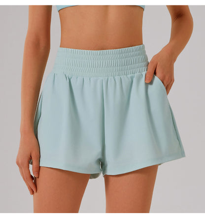 Quick dry running shorts with pockets