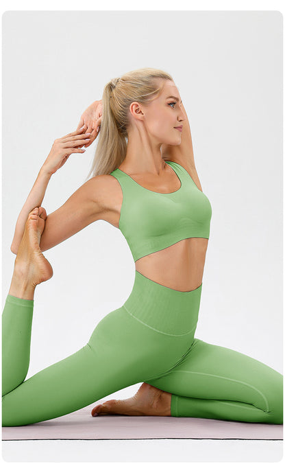 Seamless high support sports bra