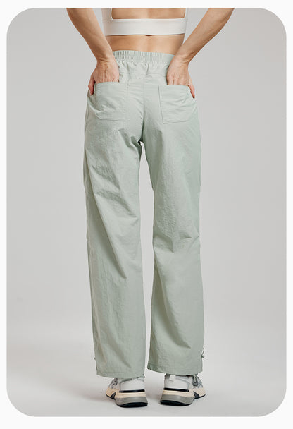 Straight leg  trousers with pockets