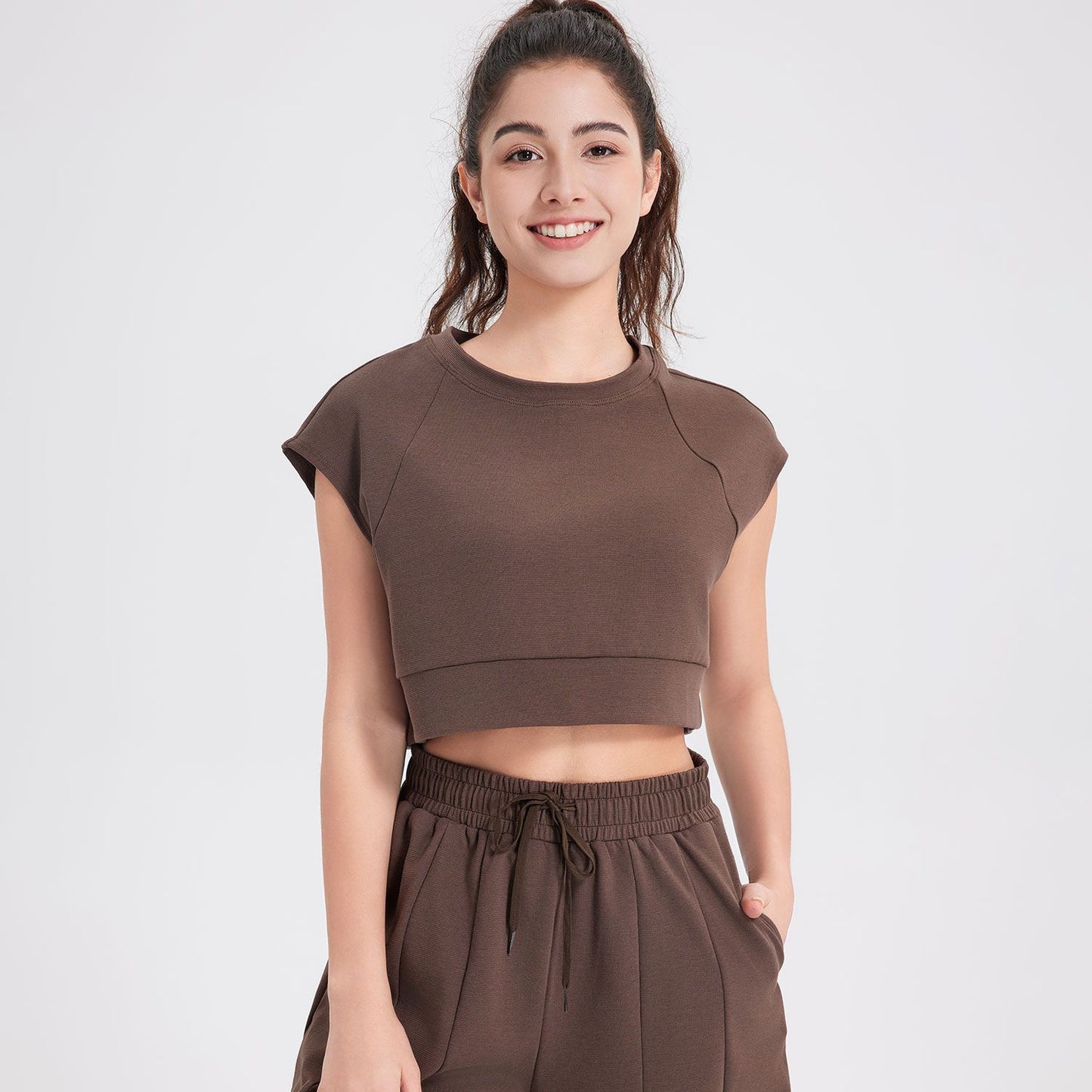 Sleeveless cropped top
