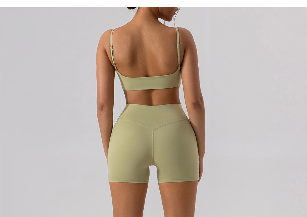 Seamless sports bra