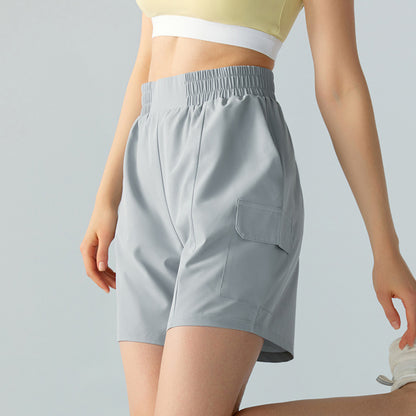 Fitness shorts with pockets