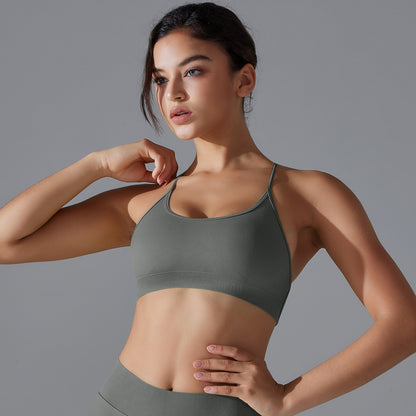 Seamless cross back sports bra