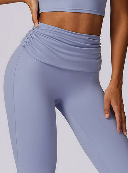 Gathered waist Trousers
