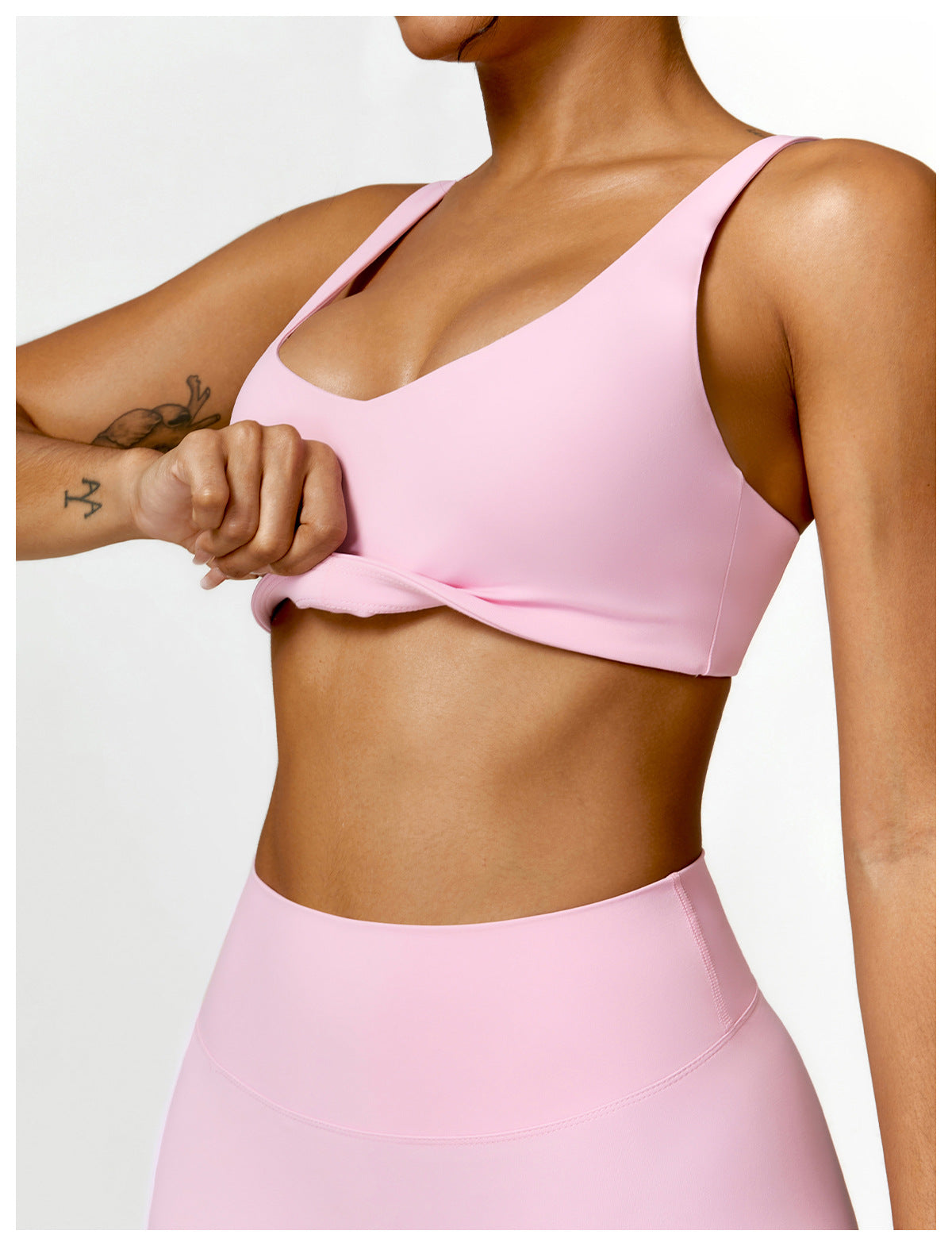 Quick dry seamless sports bra