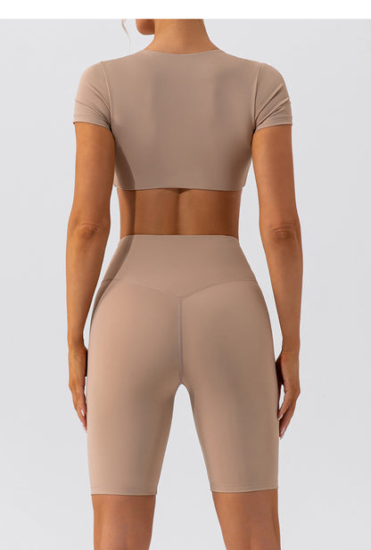 Short sleeve crop top