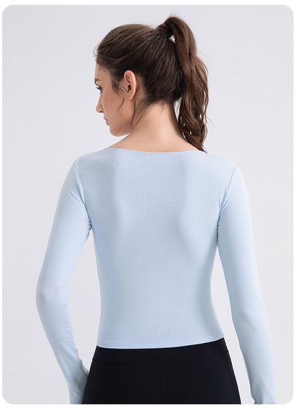 Full sleeve top with piping