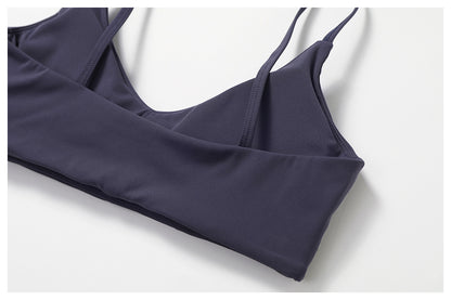 Seamless sports bra