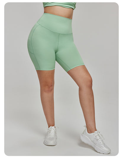 Cycling shorts with pockets