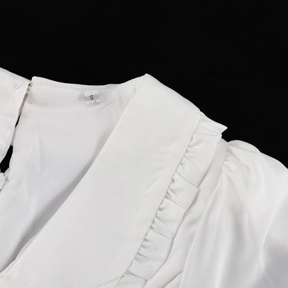 Dress with contrast bow