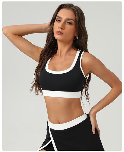 Contrast detail sports bra