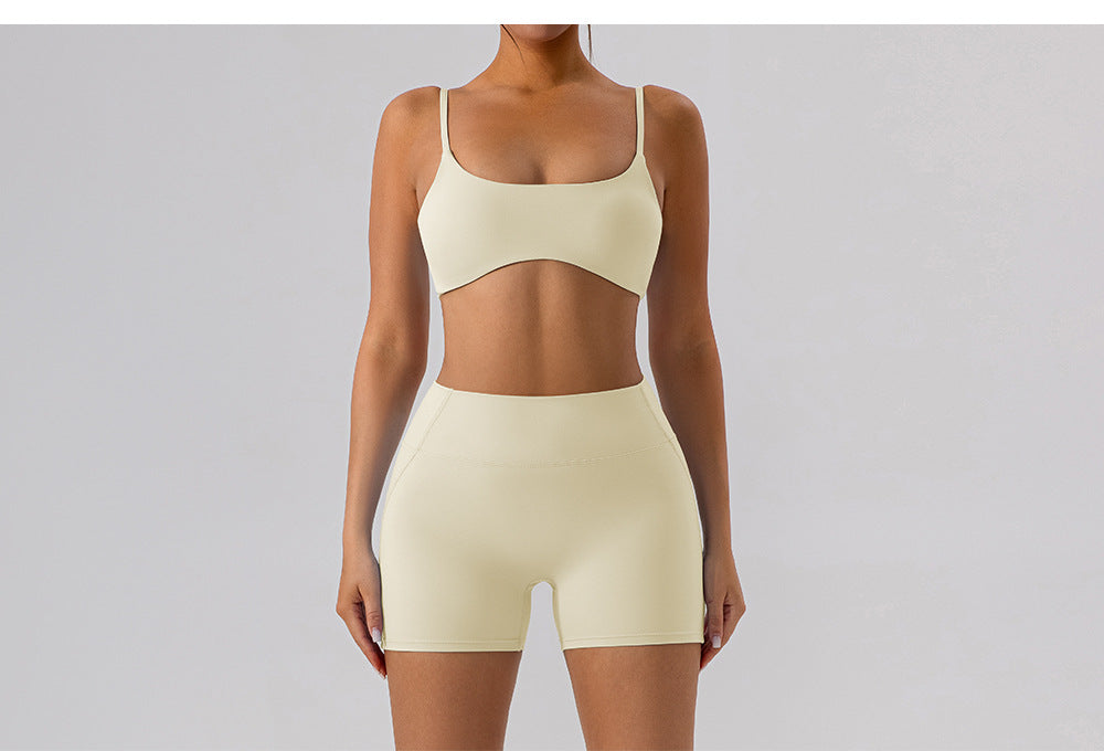 Seamless sports bra