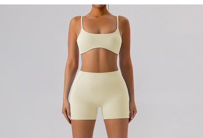 Seamless sports bra