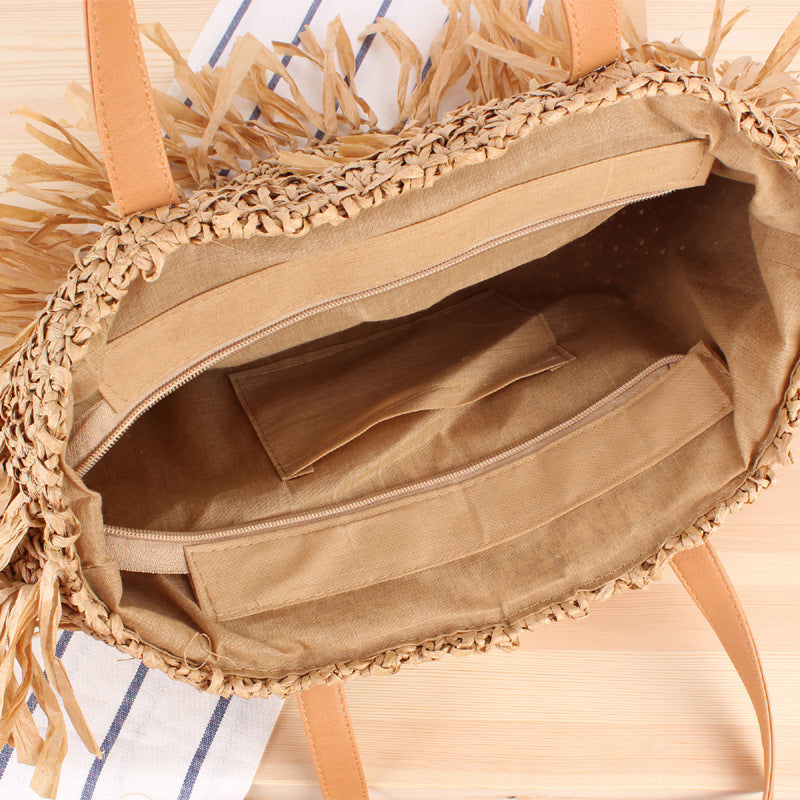 Straw shoulder bag