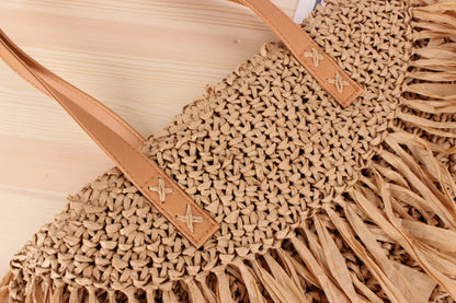 Straw shoulder bag