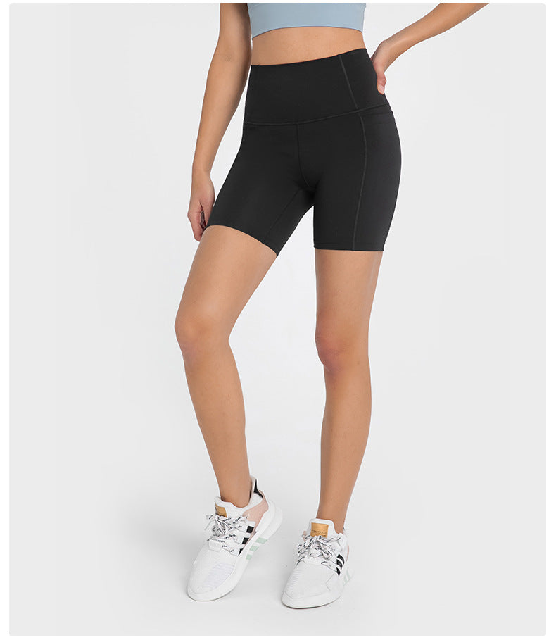 High waist shorts with side Pocket