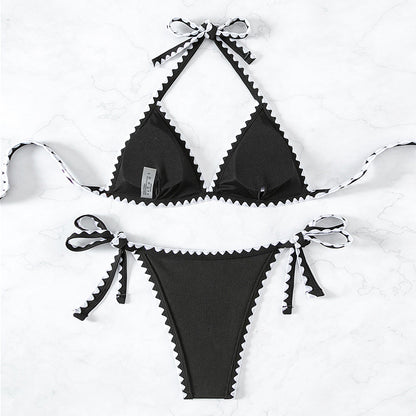 Bikini set with contrast trim
